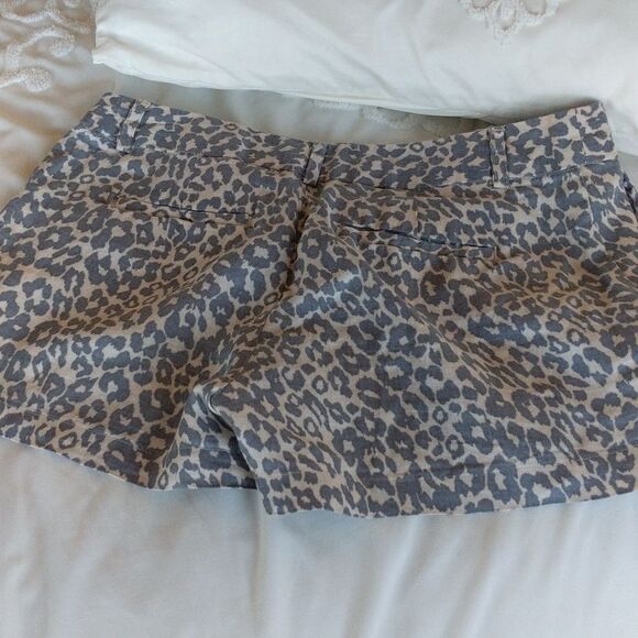 Cynthia Rowley Linen Leopard Shorts - Picture 7 of 13